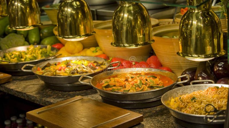 零食批发，如何选择厂家直销一件代发？**